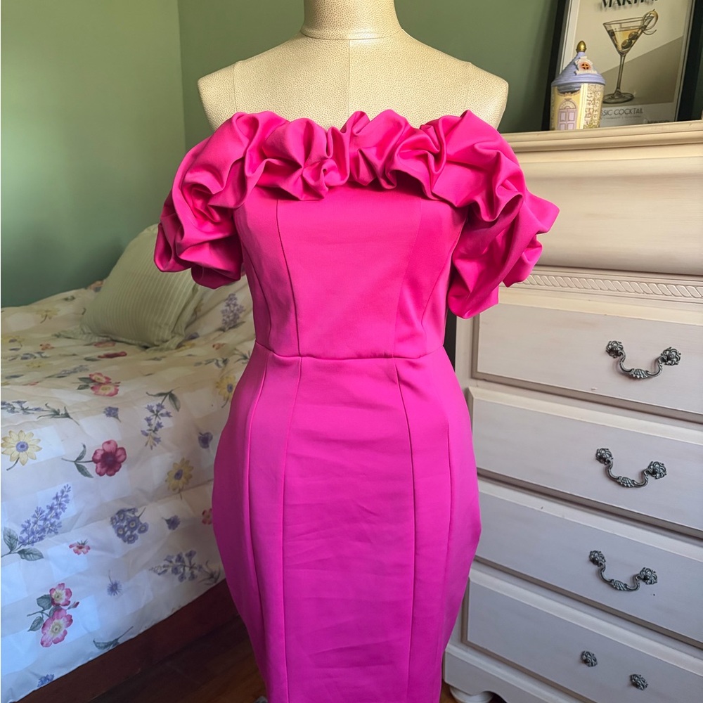 Elegant Pink Off-Shoulder Mini Dress